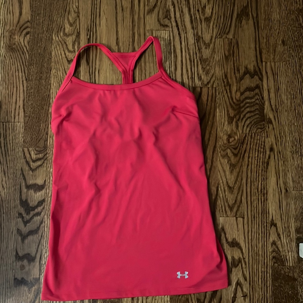 Women’s under Armour red tank top workout shirt